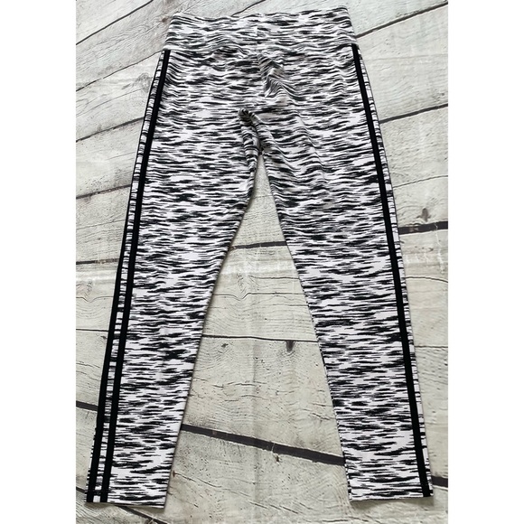 Adidas Performance ESS Tight - Picture 10 of 16